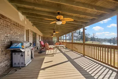 537 SW 12th Avenue, Mt Pleasant, TX 75455 - Photo 4