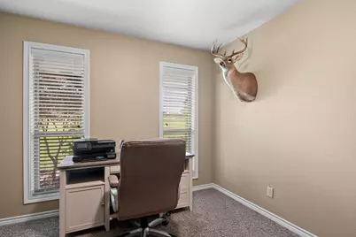 537 SW 12th Avenue, Mt Pleasant, TX 75455 - Photo 16