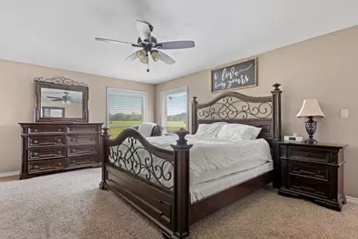537 SW 12th Avenue, Mt Pleasant, TX 75455 - Photo 10