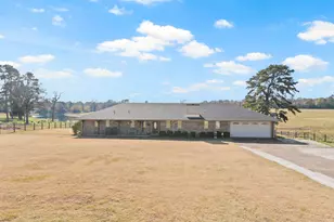 537 SW 12th Ave, Mt Pleasant, TX 75455 - Photo 2