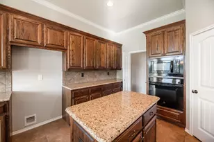 117 Thames Cir, Waxahachie, TX 75165 - Photo 18