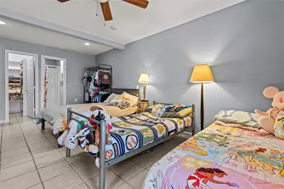 7036 Sandybrook Drive, Fort Worth, TX 76120 - Photo 18