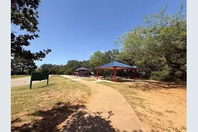 7036 Sandybrook Drive, Fort Worth, TX 76120 - Photo 26