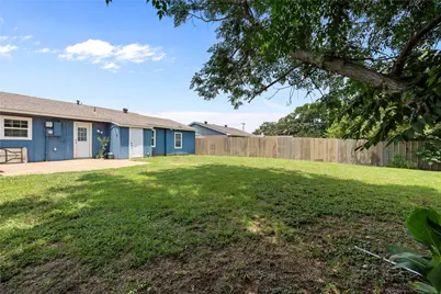 7036 Sandybrook Drive, Fort Worth, TX 76120 - Photo 22