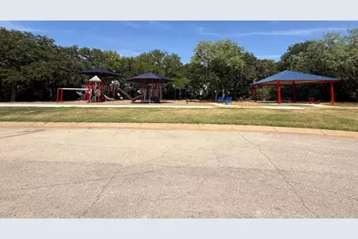 7036 Sandybrook Drive, Fort Worth, TX 76120 - Photo 24
