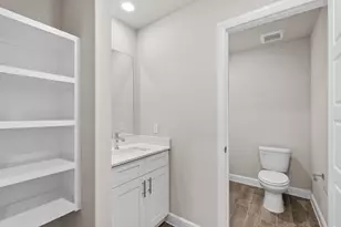 4237 Cornerstone Cir, Granbury, TX 76048 - Photo 4