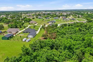 113 Cooper Ct, Springtown, TX 76082 - Photo 38