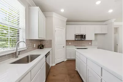 113 Cooper Court, Springtown, TX 76082 - Photo 10