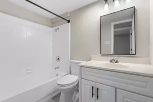 530 Edgemere Dr, Garland, TX 75043 - Photo 16