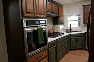 1016 W Collins St, Denton, TX 76201 - Photo 6