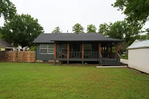 1016 W Collins St, Denton, TX 76201 - Photo 24