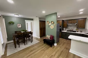 1016 W Collins St, Denton, TX 76201 - Photo 10