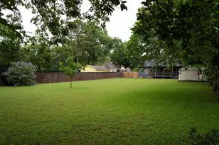 1016 W Collins St, Denton, TX 76201 - Photo 4