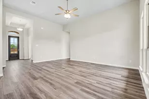 1913 Barrix Ln, DeSoto, TX 75115 - Photo 6