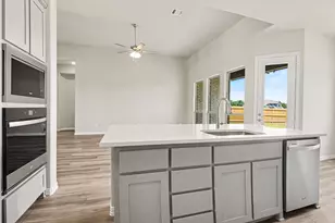 1913 Barrix Ln, DeSoto, TX 75115 - Photo 14