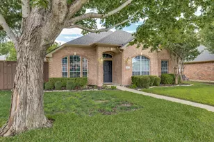 10812 Wild Oak Dr, Frisco, TX 75035 - Photo 2