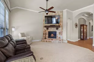 604 Satinwood Ln, Euless, TX 76039 - Photo 10