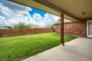 2046 Lake Trail Dr, Heartland, TX 75126 - Photo 4