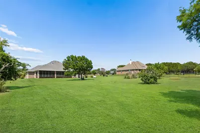 2105 Wood Duck Lane, Granbury, TX 76049 - Photo 24