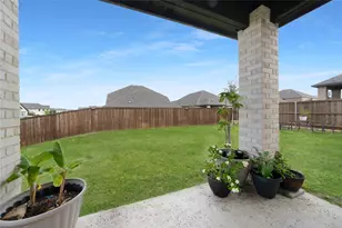 2424 Yosemite Wy, Corinth, TX 76210 - Photo 32