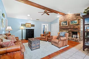 605 Hinsdale Dr, Arlington, TX 76006 - Photo 10