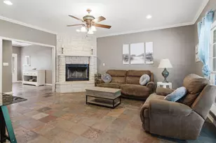 6325 Sonora Dr, De Cordova, TX 76049 - Photo 4