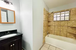 2621 E 12th St, Fort Worth, TX 76111 - Photo 16
