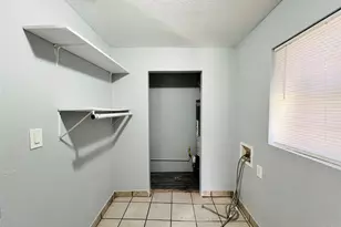 2621 E 12th St, Fort Worth, TX 76111 - Photo 10