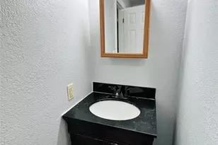 2621 E 12th St, Fort Worth, TX 76111 - Photo 18