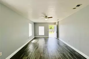 2621 E 12th St, Fort Worth, TX 76111 - Photo 6