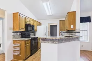 782 Southwood Dr, Athens, TX 75751 - Photo 10