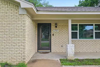 1707 Park Ridge Terrace, Arlington, TX 76012 - Photo 4