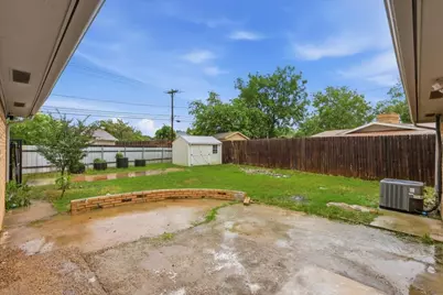 5719 Enchanted Lane, Dallas, TX 75227 - Photo 32
