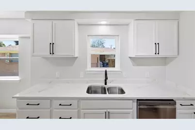 5719 Enchanted Lane, Dallas, TX 75227 - Photo 18