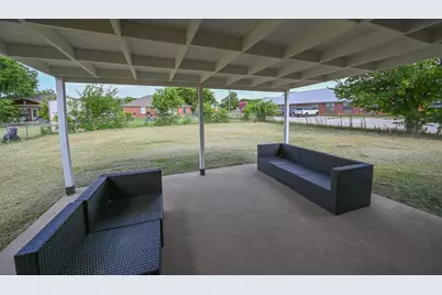 1705 N Cates Street, Decatur, TX 76234 - Photo 12