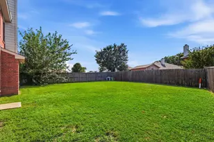 1703 Wolf Creek Dr, Arlington, TX 76018 - Photo 28