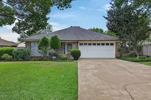 3621 Kelvin Ave, Fort Worth, TX 76133 - Photo 2