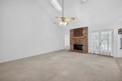3621 Kelvin Avenue, Fort Worth, TX 76133 - Photo 12