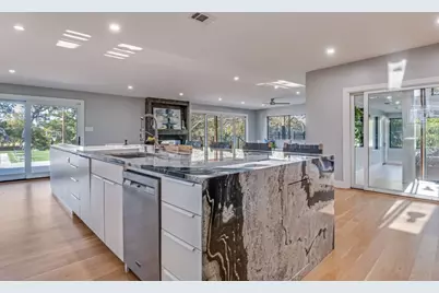 9755 Van Dyke Road, Dallas, TX 75218 - Photo 16