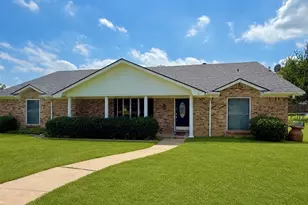 4301 Jester Ct, North Richland Hills, TX 76180 - Photo 2