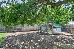 4301 Jester Ct, North Richland Hills, TX 76180 - Photo 38
