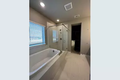 2525 Four Roses Drive, Lewisville, TX 75056 - Photo 14