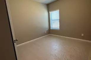 2525 Four Roses Dr, Lewisville, TX 75056 - Photo 12