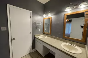 3028 Matterhorn Dr, Bedford, TX 76021 - Photo 8