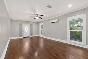 206 Farley St, Waxahachie, TX 75165 - Photo 4