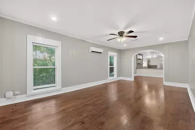 206 Farley Street, Waxahachie, TX 75165 - Photo 4