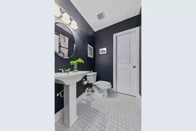 5711 Ross Avenue #9, Dallas, TX 75206 - Photo 4