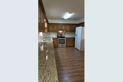 210 E Witt Street, Wolfe City, TX 75496 - Photo 4
