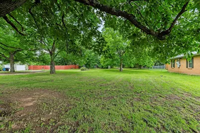 2406 Loy Lake Road, Denison, TX 75020 - Photo 22