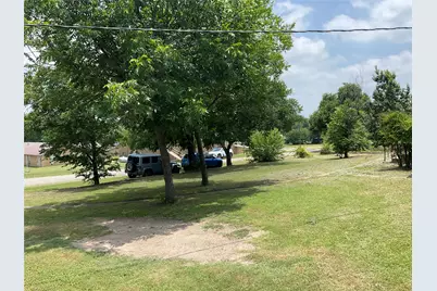 508 N 1st Street, Cranfills Gap, TX 76637 - Photo 12